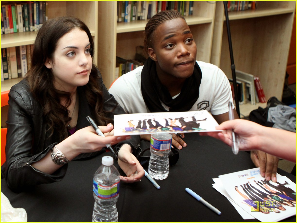 victorious cast dc signing 04