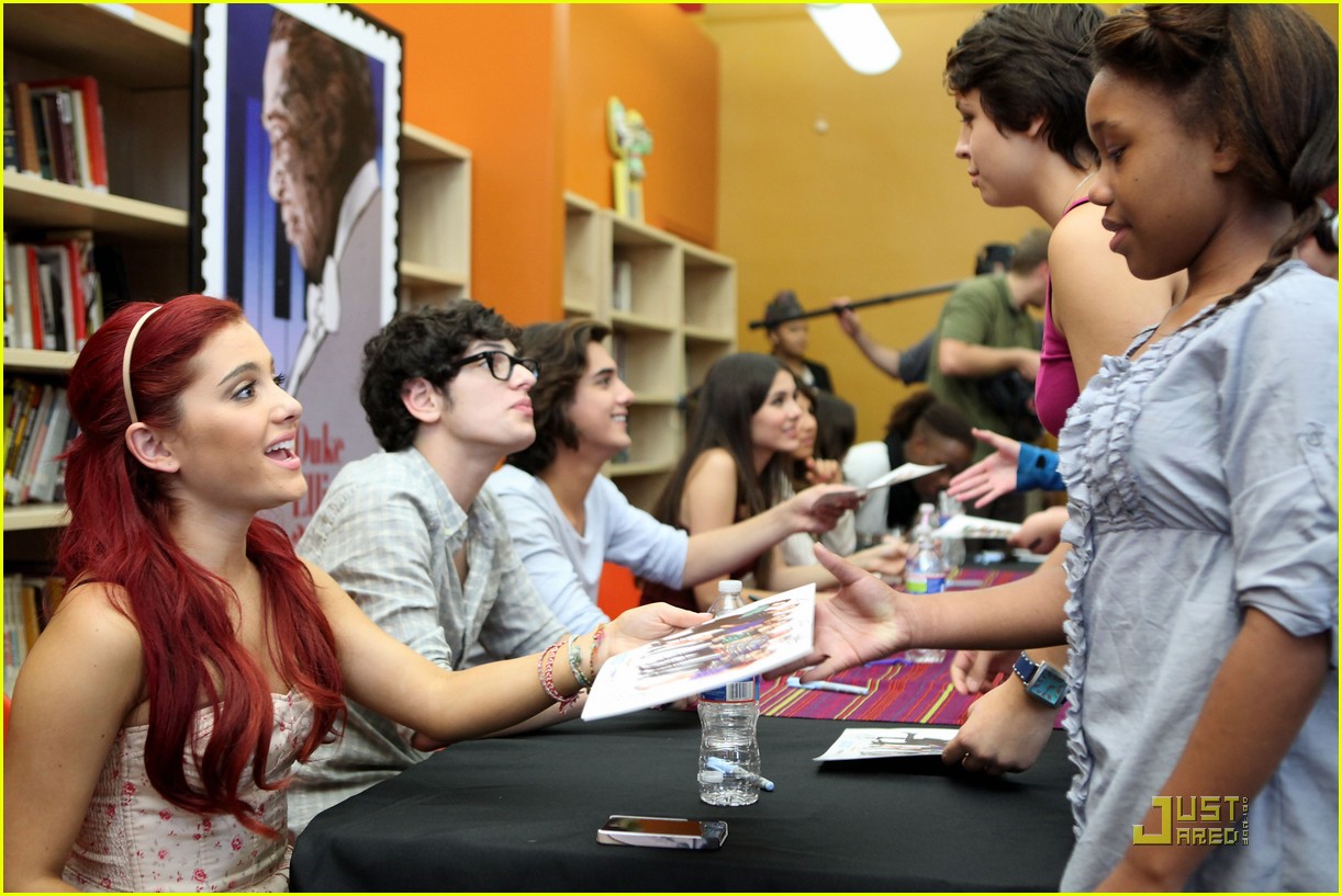 victorious cast dc signing 24