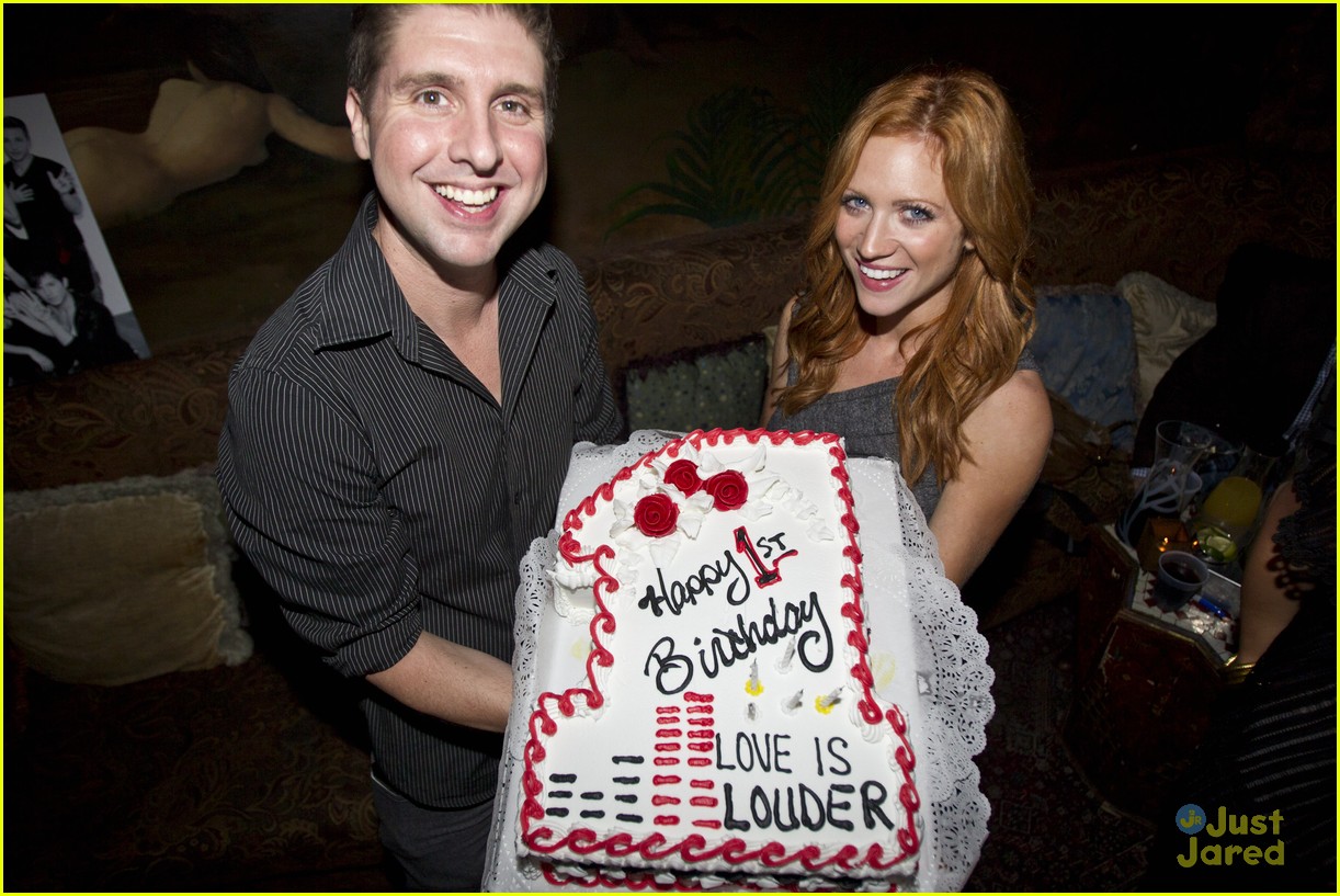 brittany snow love louder party 01