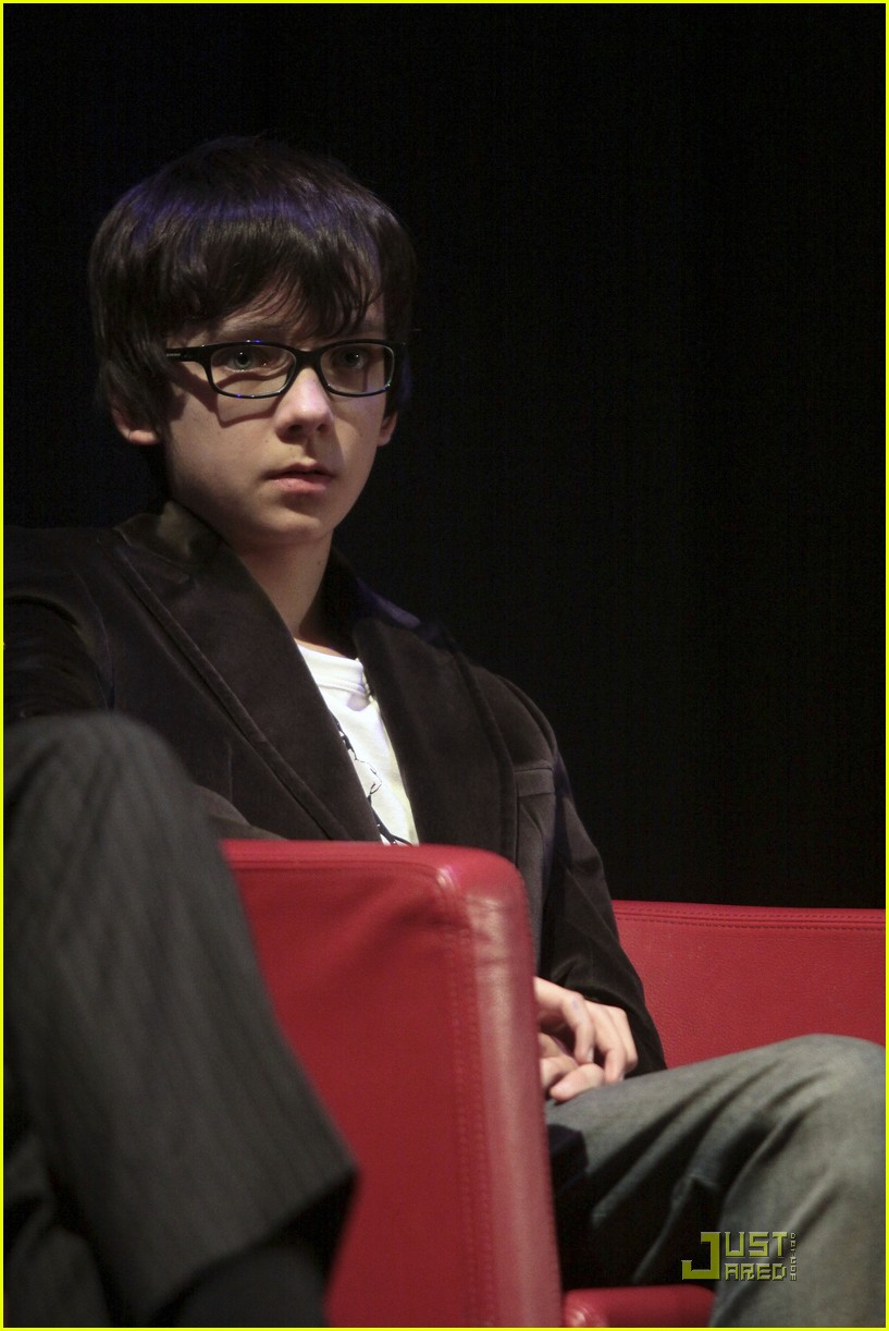 asa butterfield hugo conference 03