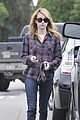 emma roberts grocery stop 01