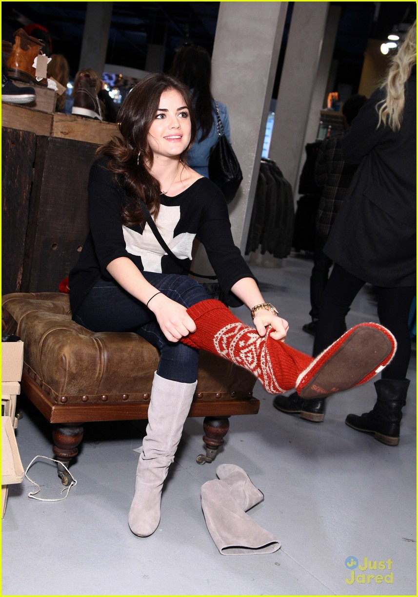 lucy hale superdry shopper 43