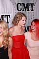 taylor swift cmt artists year 08