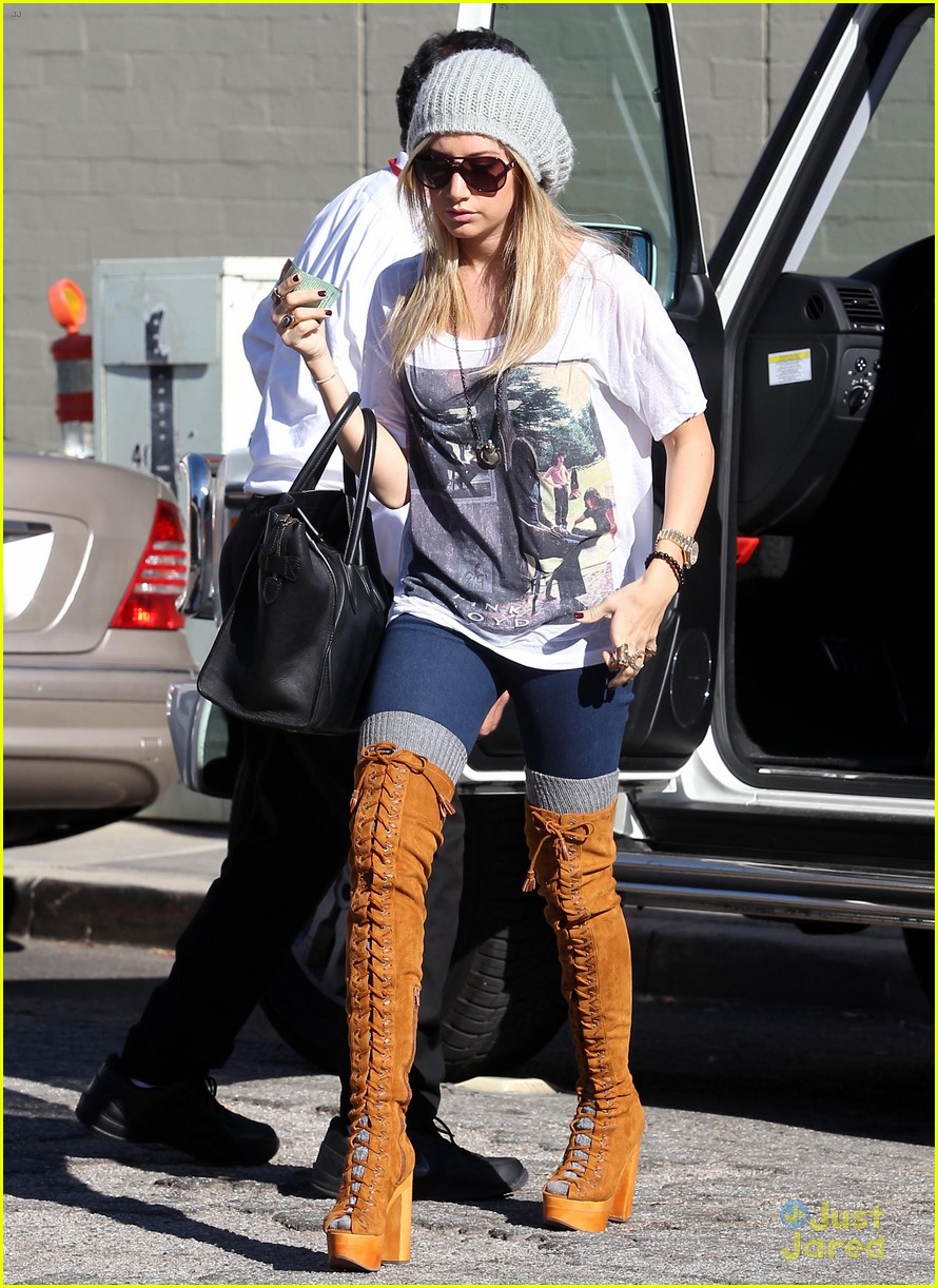 ashley tisdale lace boots shopping 12