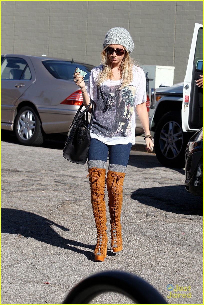 ashley tisdale lace boots shopping 13