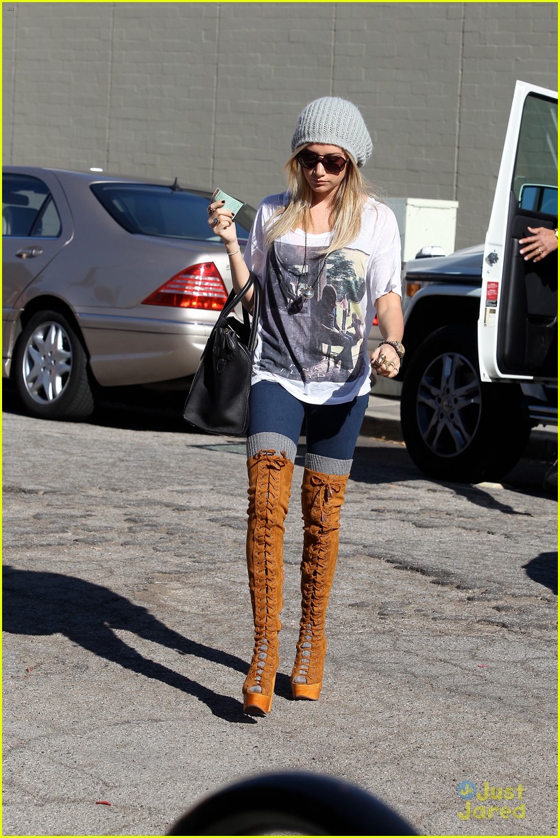 ashley tisdale lace boots shopping 16