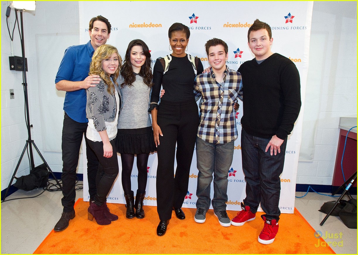 icarly cast dance michelle obama 12
