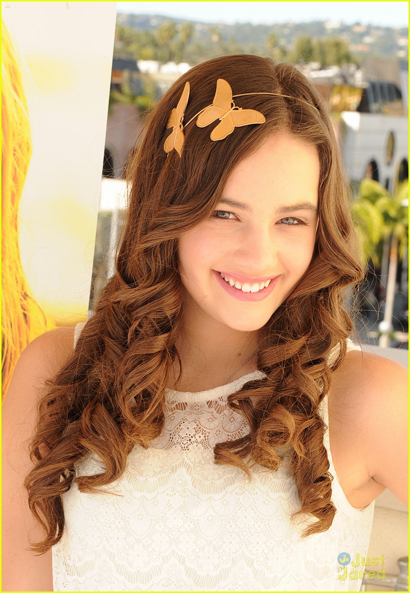 mary mouser dpa suite 02