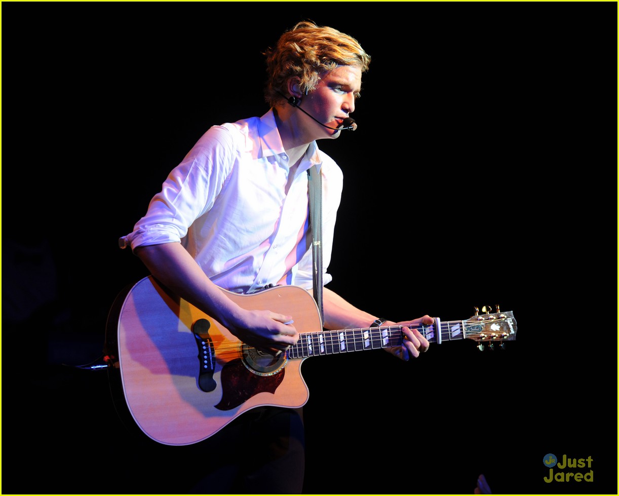 cody simpson fans excited 03