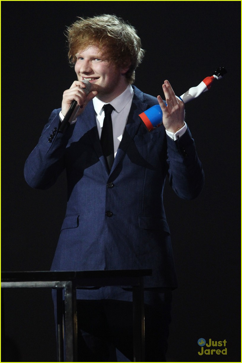 Ed Sheeran Wins Best British Male Artist at BRITs 2012! Photo 460835