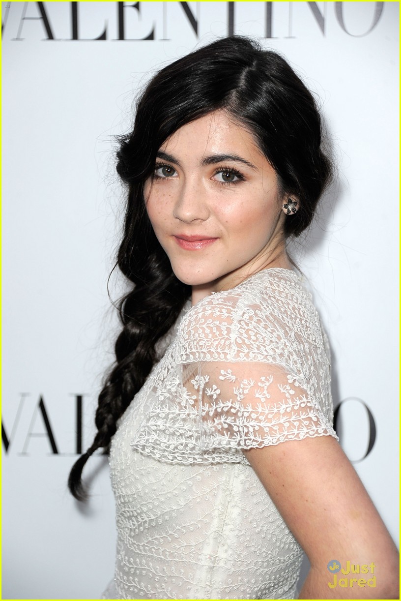 isabelle fuhrman valentino rodeo drive 01