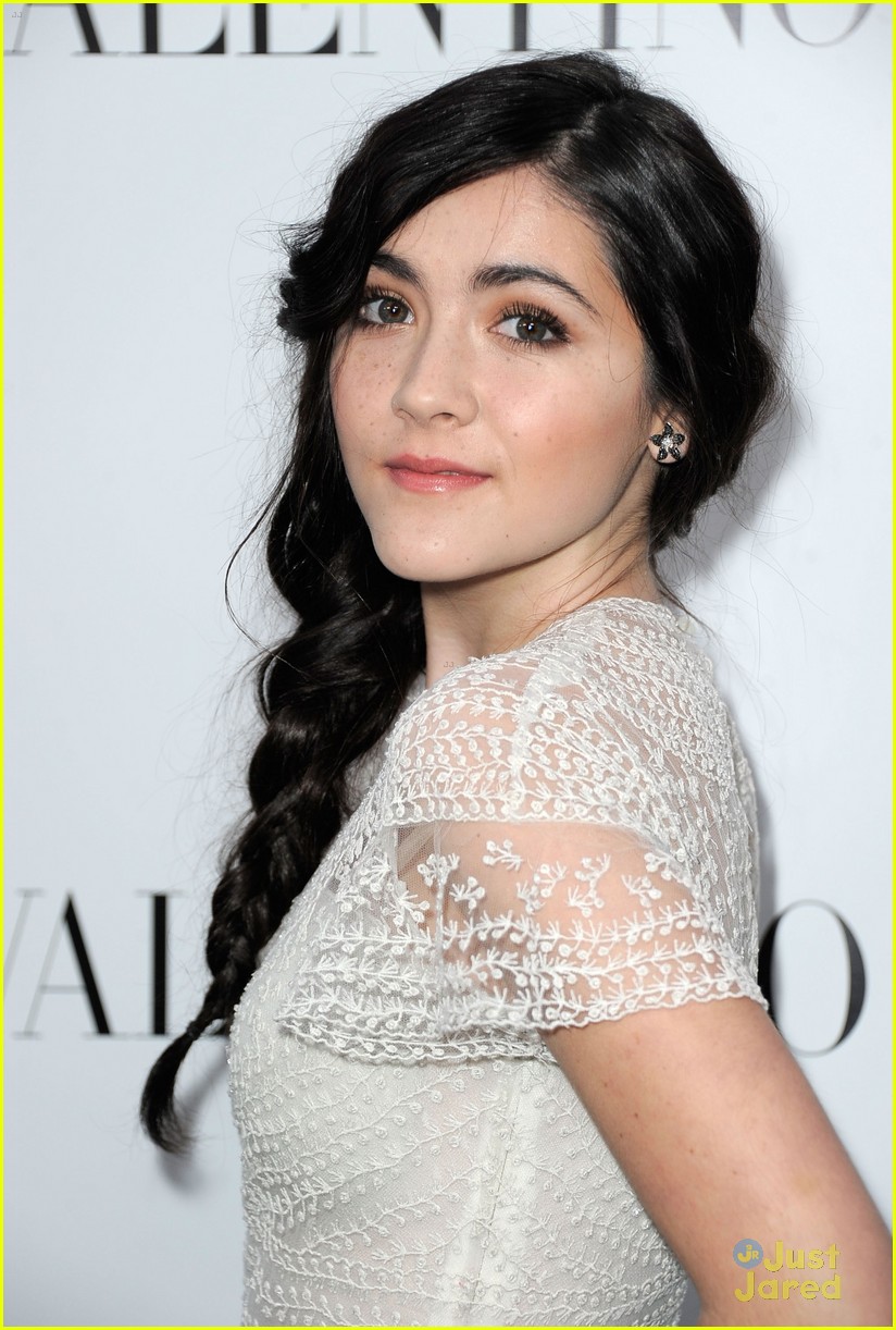 isabelle fuhrman valentino rodeo drive 07