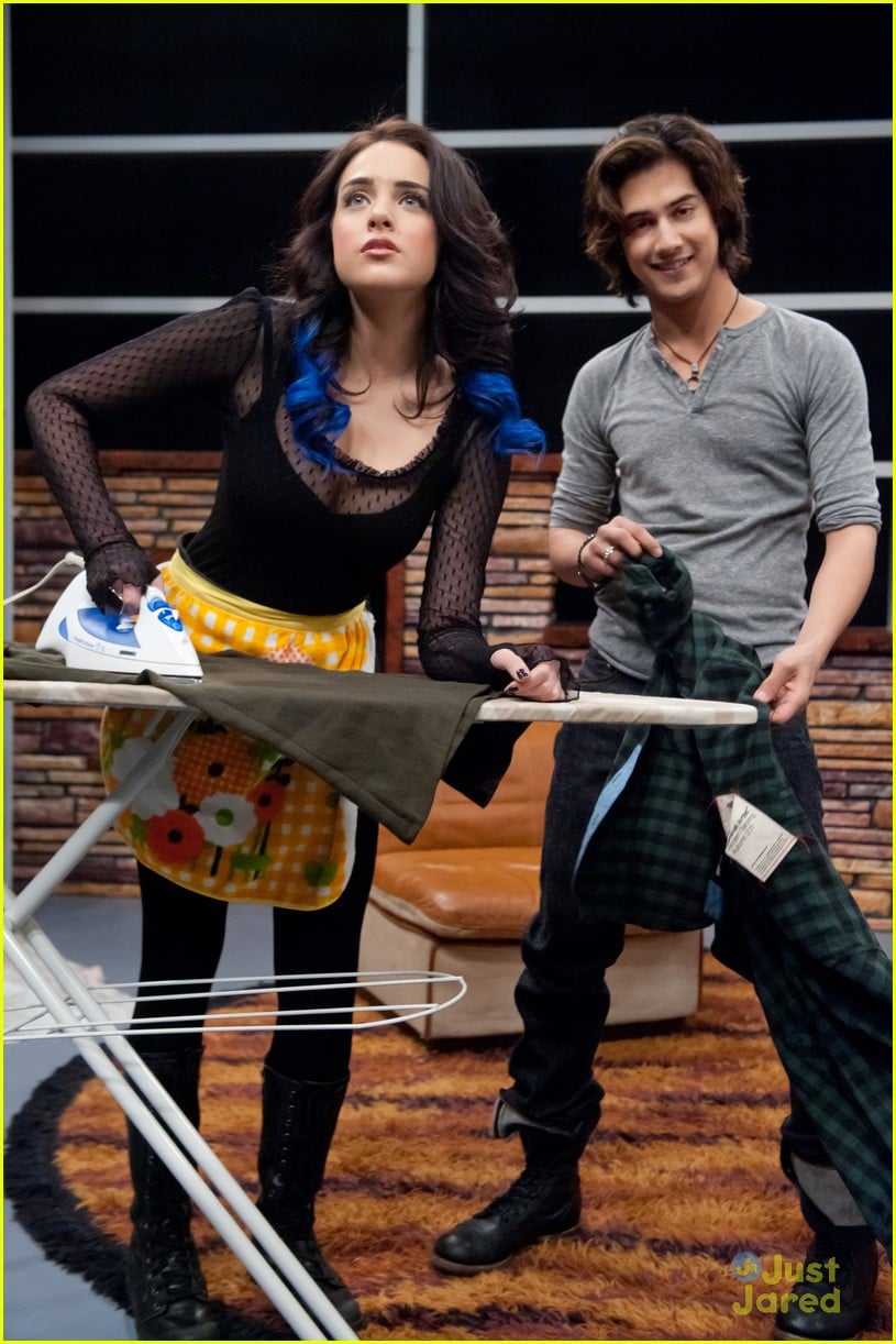 victoria justice liz gillies play date 05