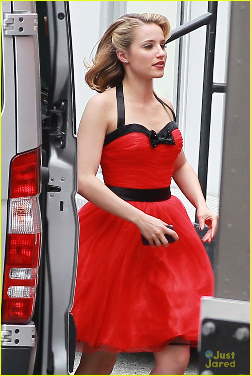 dianna agron lea michele ladies red 02