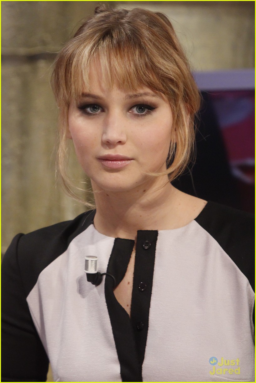 jennifer lawrence catching fire director 11