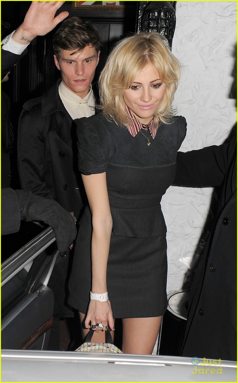 pixie lott oliver cheshire party 04