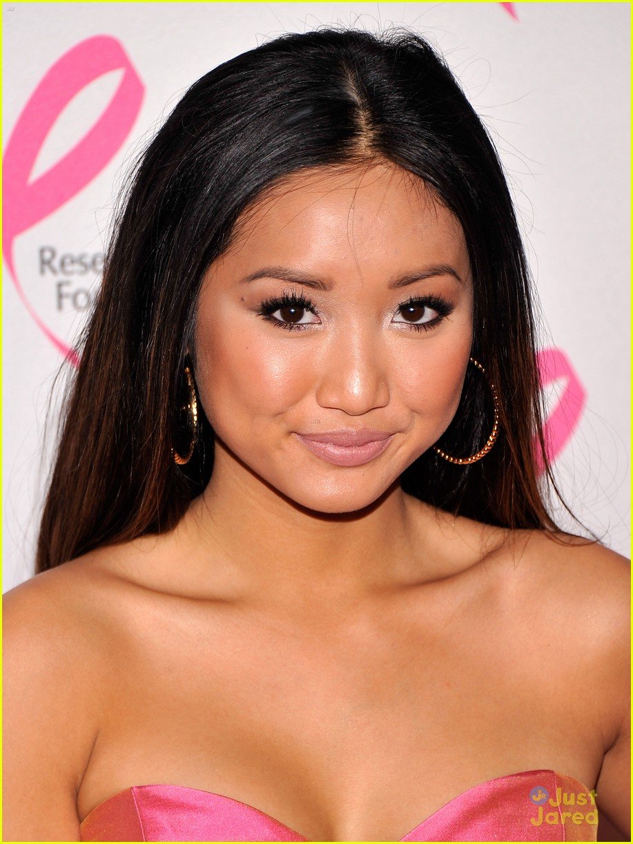 brenda song hot pink party 03