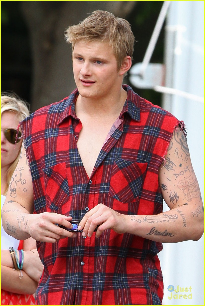 1 Actor 2 Characters on X: Alexander Ludwig as ◇rt Bojrn