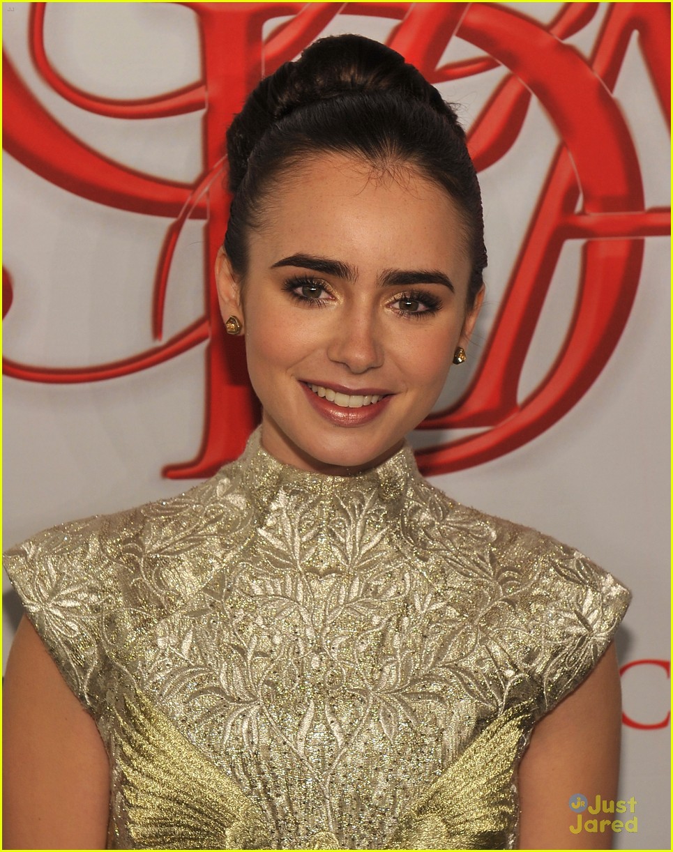 lily collins cfda awards 02