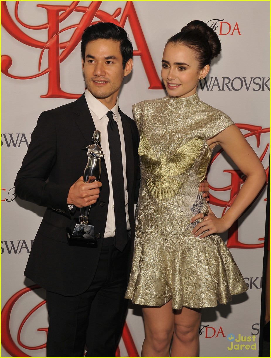 lily collins cfda awards 04