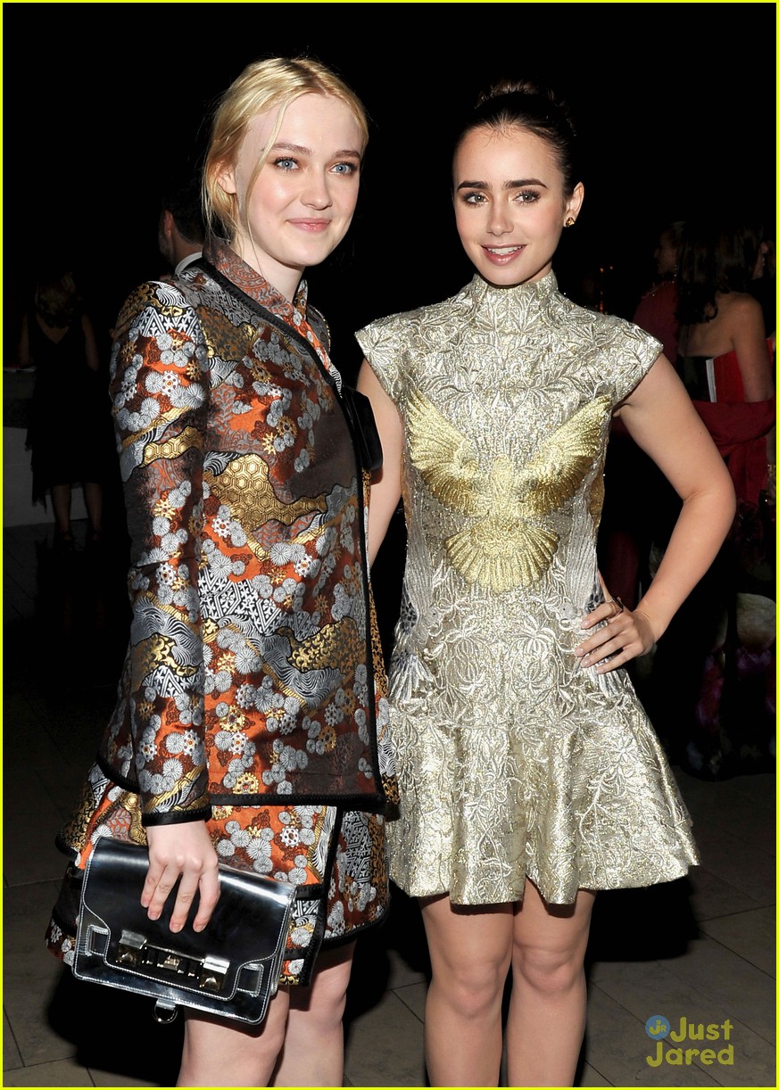 lily collins cfda awards 07