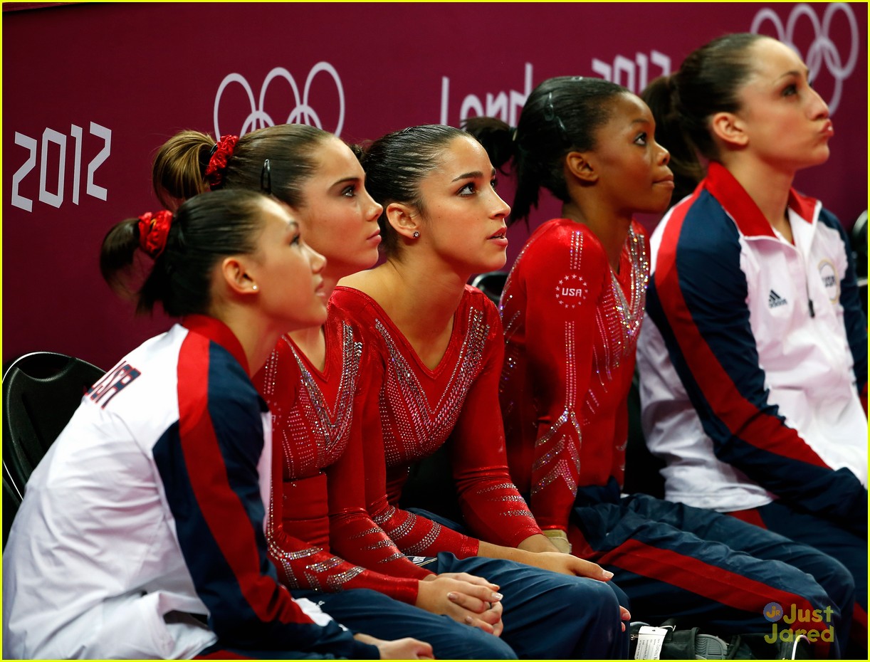 us gymnasts win gold 10
