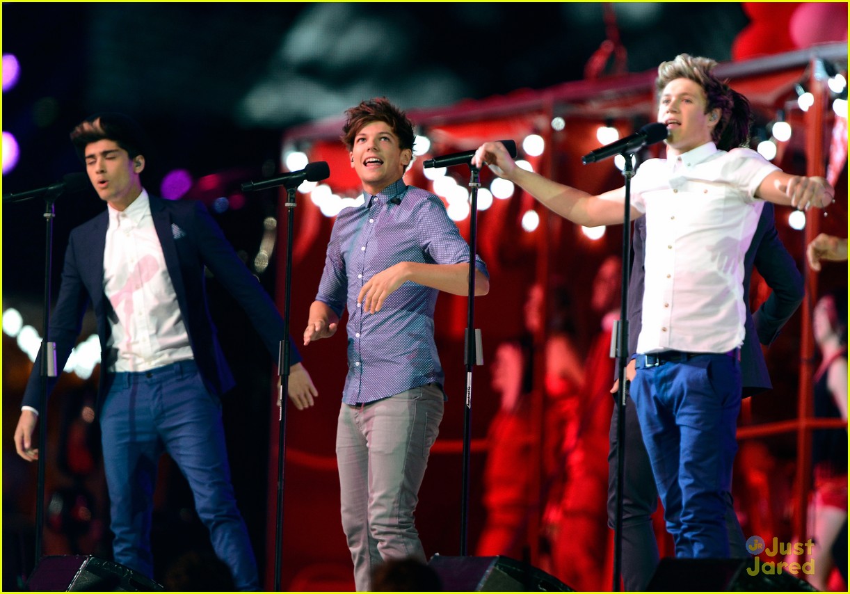 one direction closing olympics 12
