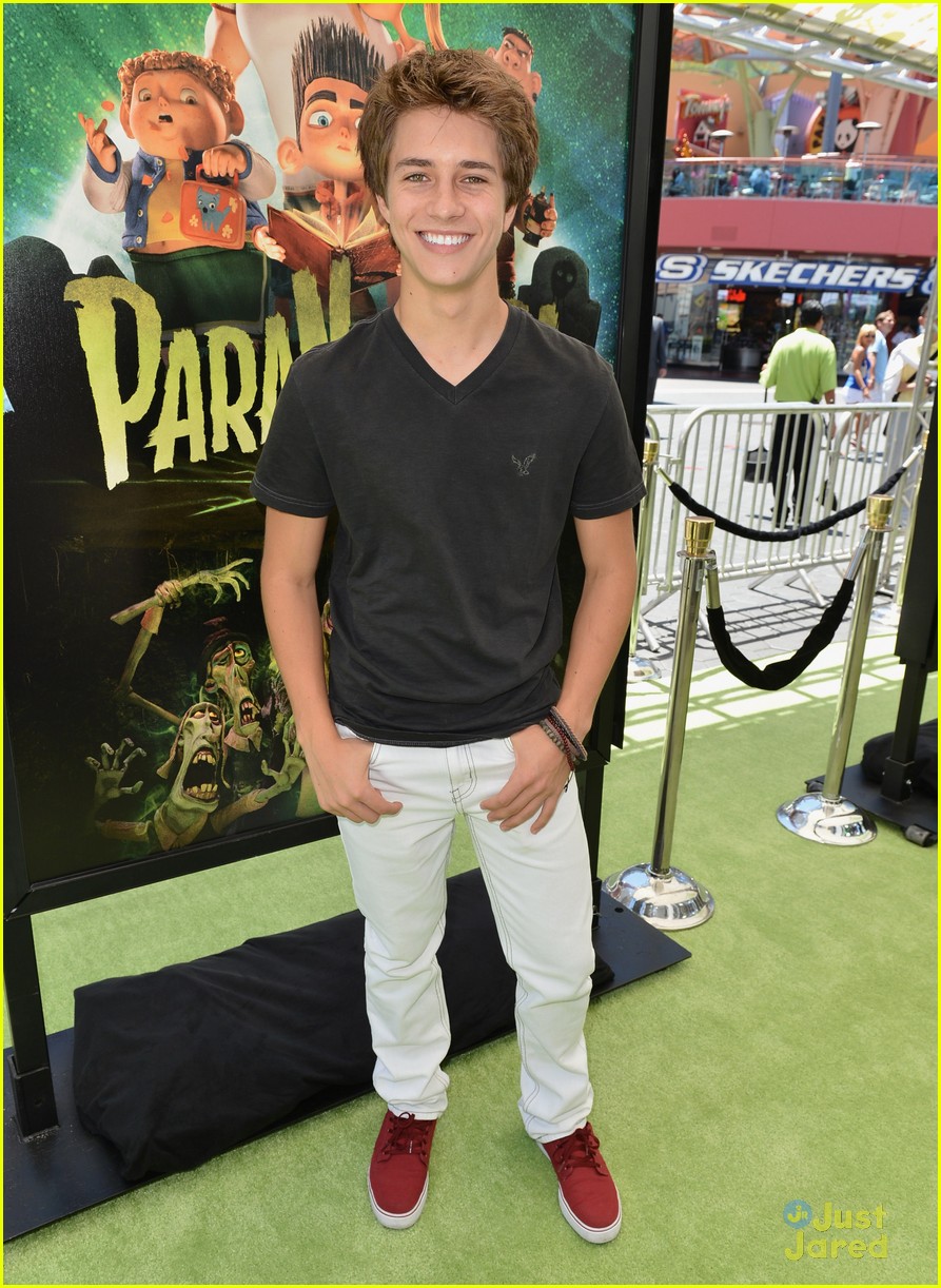 billy unger sierra mccormick paranorman 03