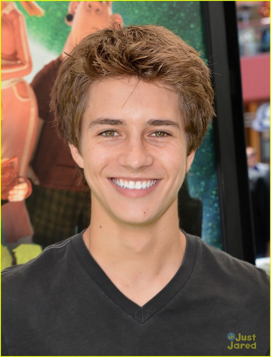 billy unger sierra mccormick paranorman 04