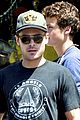 zac efron lunch with dylan 02