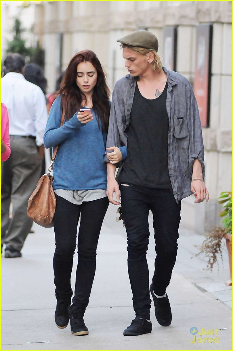 lily collins jamie bower froyo 06