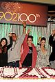 90210 cast celebrate 100 episode 18