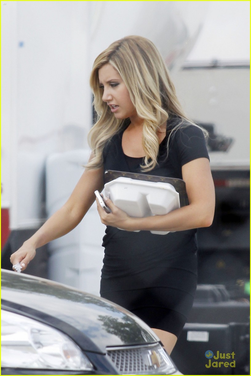 ashley tisdale snack scary movie 04
