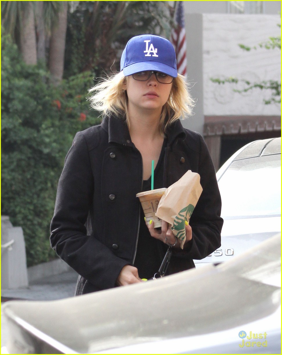 ashley benson late to gangnam style party 09