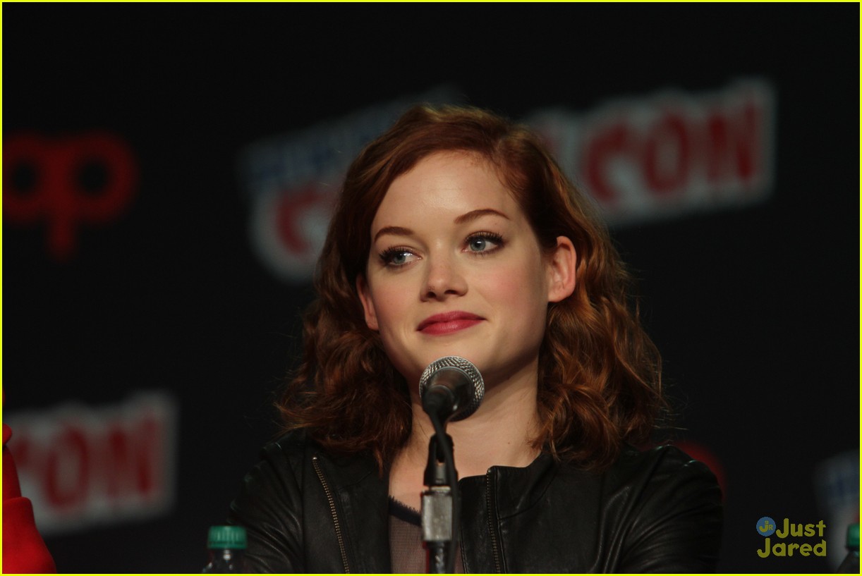 jane levy nycc evil dead 01