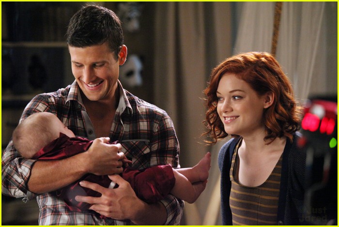 jane levy parker young babysitters 05