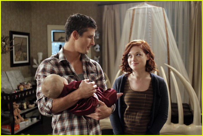 jane levy parker young babysitters 09