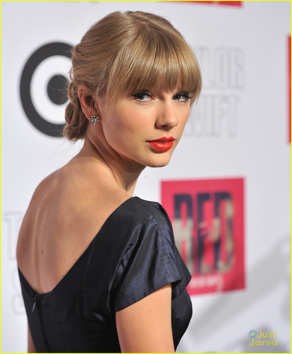 taylor swift red listening party 04