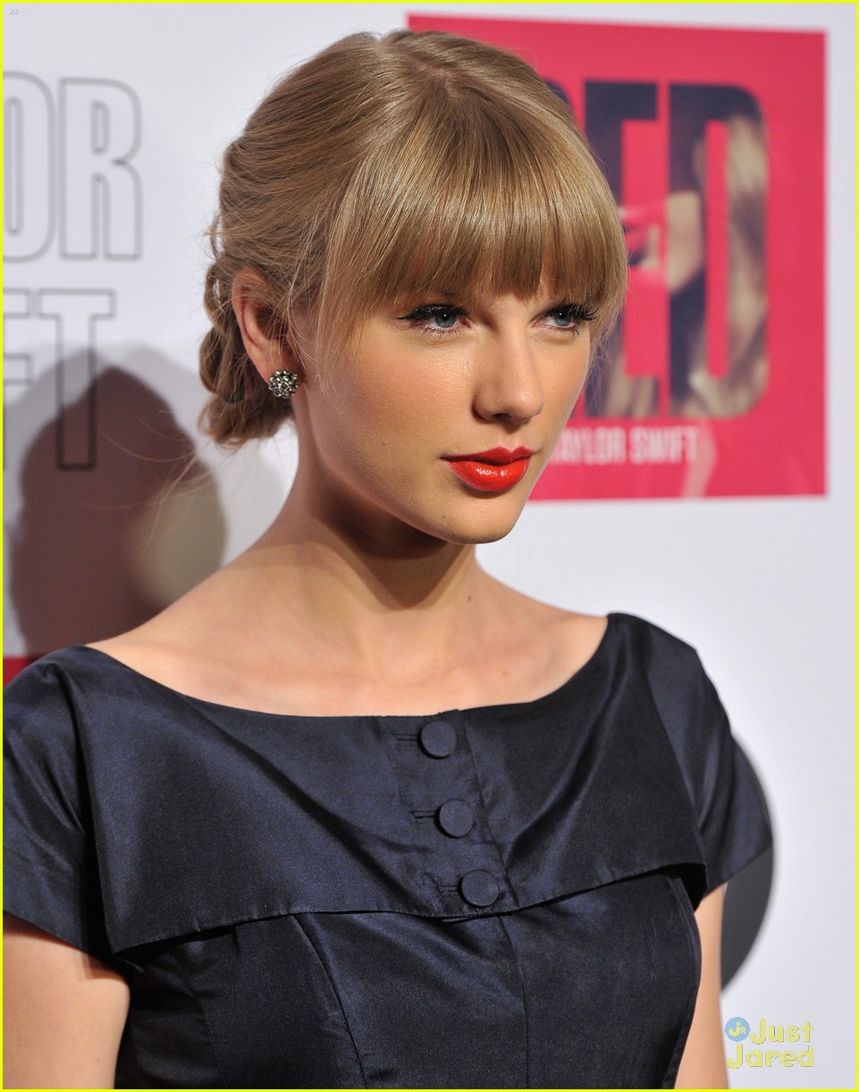 taylor swift red listening party 06