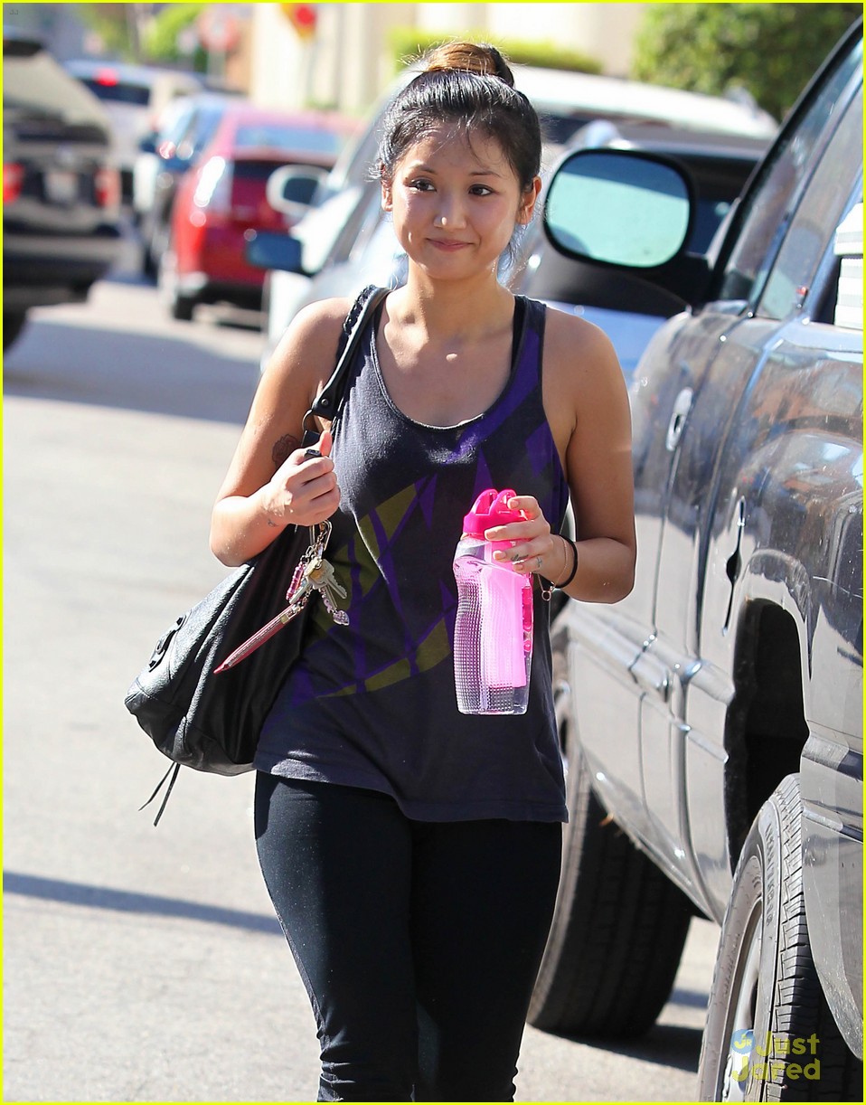 brenda song gym time tuesday 02