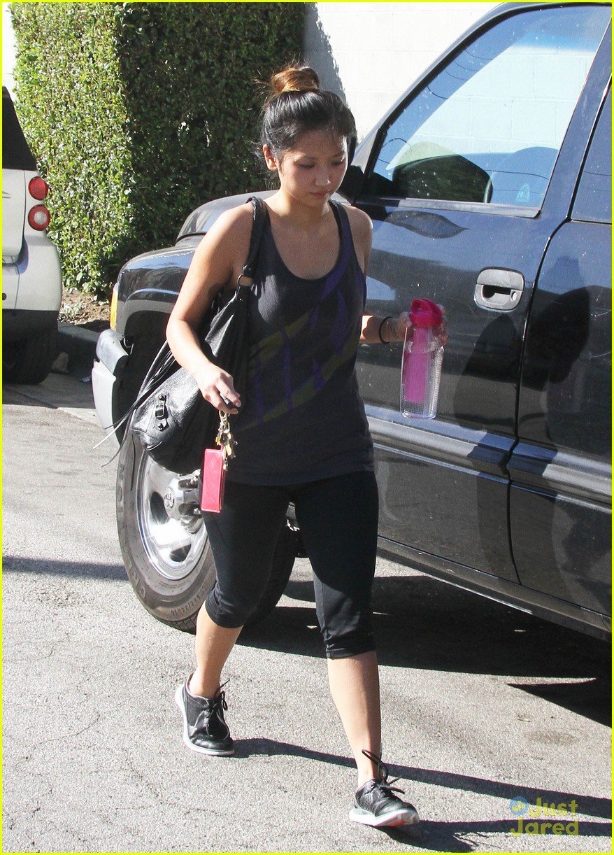 brenda song gym time tuesday 07