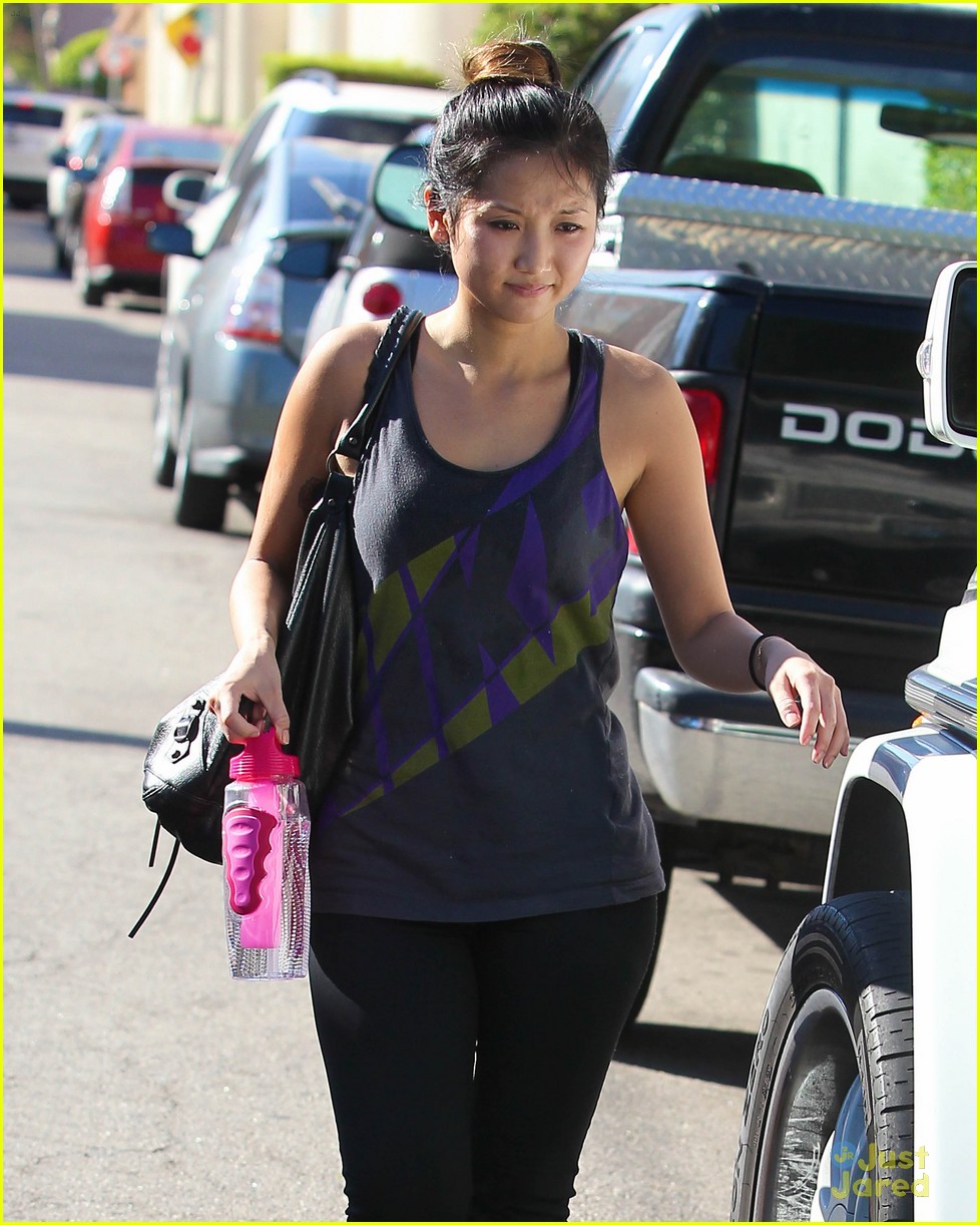 brenda song gym time tuesday 09