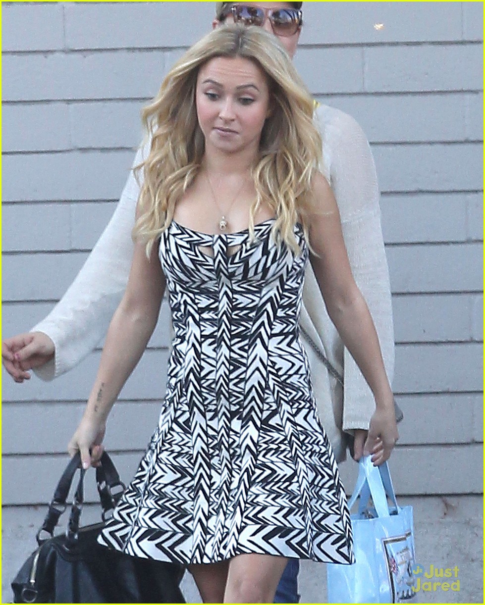 hayden panettiere grove extra appearance 04