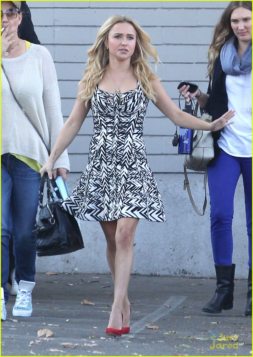 hayden panettiere grove extra appearance 10