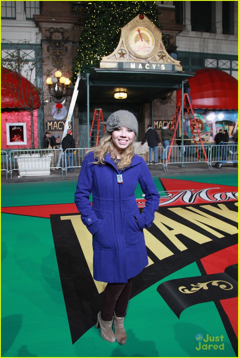 jennette mccurdy parade rehearsal 01