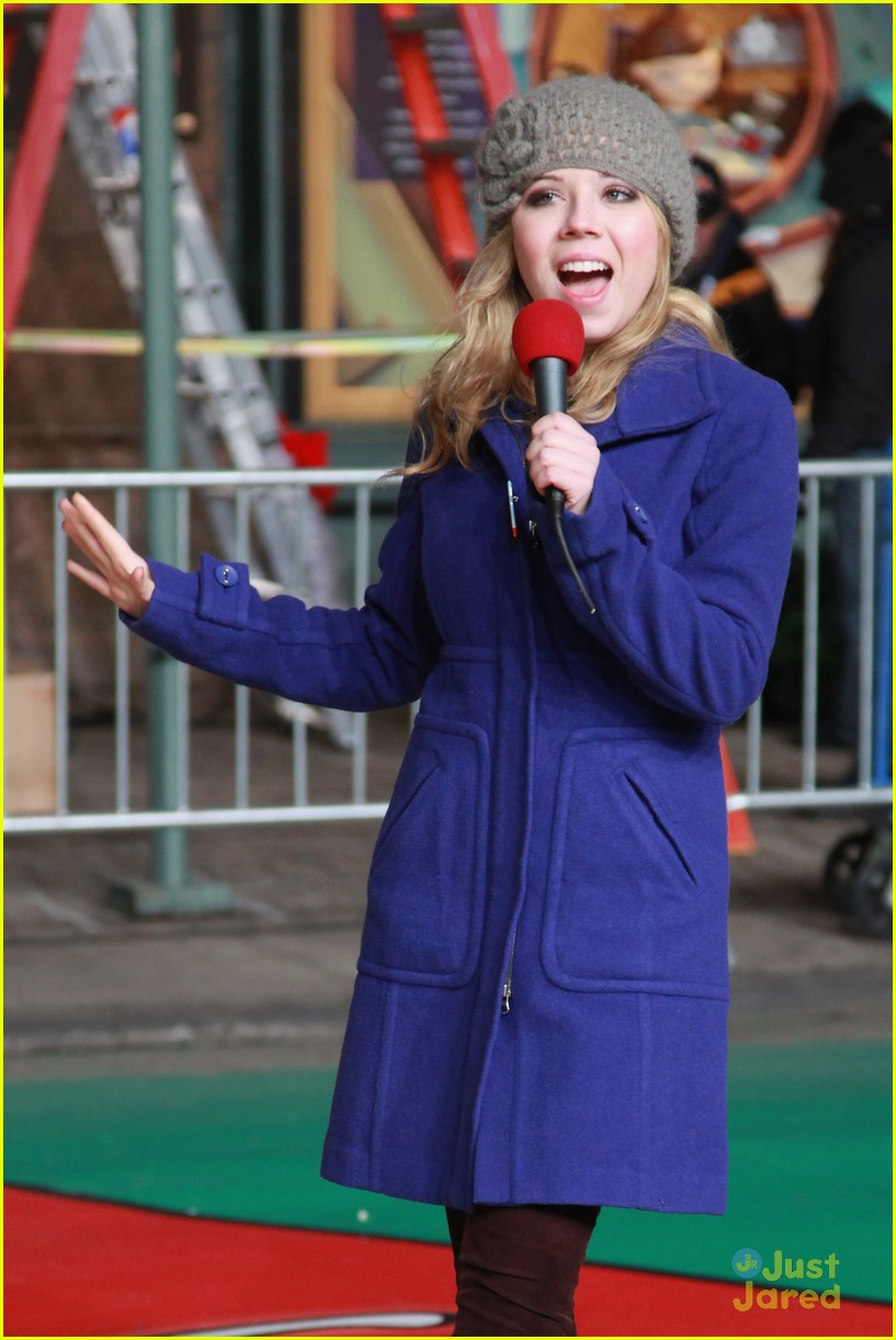 jennette mccurdy parade rehearsal 02