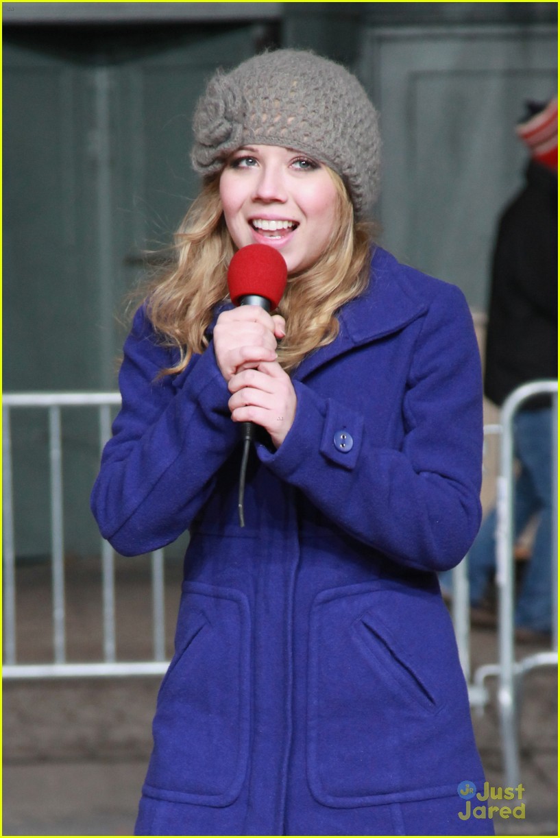 jennette mccurdy parade rehearsal 06