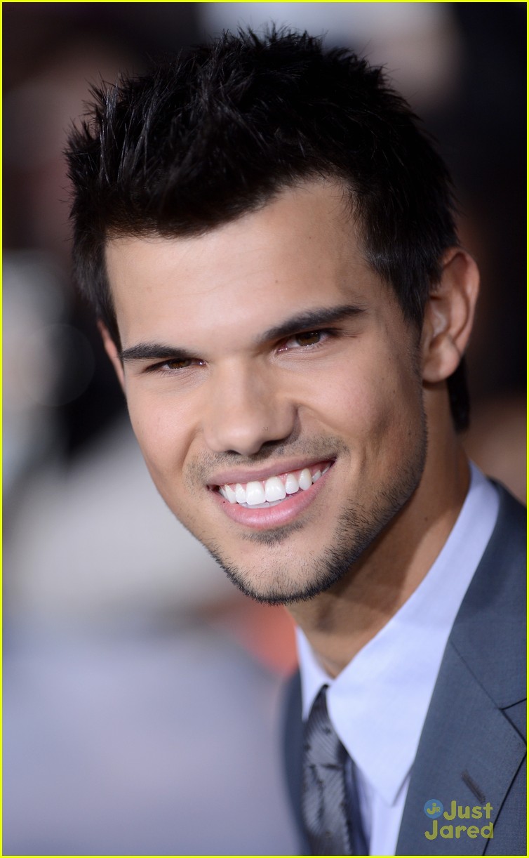 Found on Bing from immodell.net | Taylor lautner, Taylor lautner shirtless,  Mens hairstyles