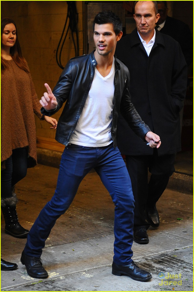 taylor lautner today stop 02
