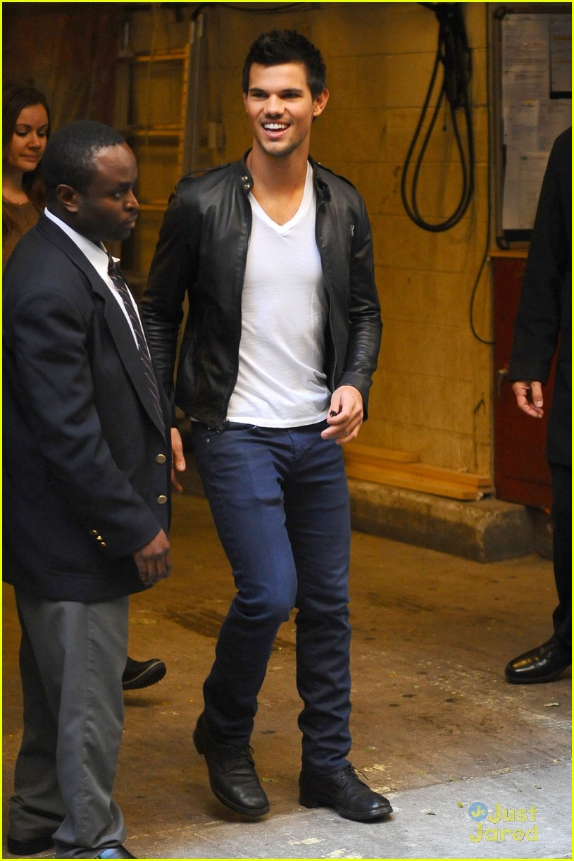 taylor lautner today stop 04